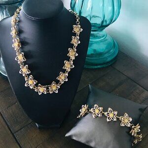 Coldwater Creek Cream Enamel Flower Necklace and Bracelet Set